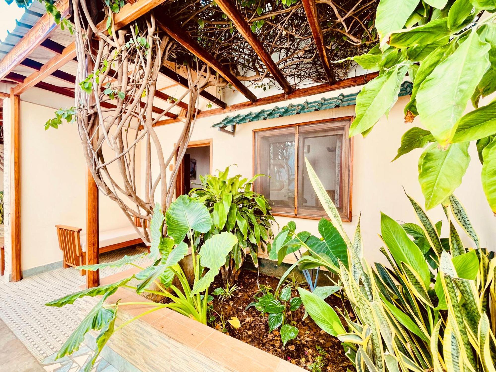 Le Nouvel Eden Otel Toliara Dış mekan fotoğraf