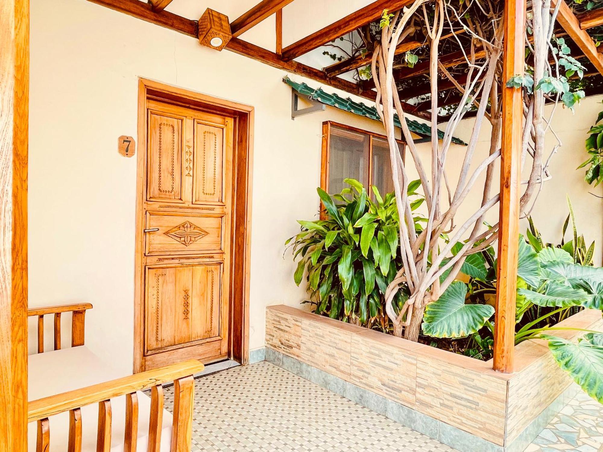 Le Nouvel Eden Otel Toliara Dış mekan fotoğraf